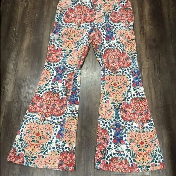 Free People Pull On Corduroy Printed Flares Stretchy Floral Red Blue Pink Nude - Picture 7 of 7